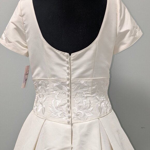 NWT Merry Max Size 10 - Picture 6 of 6